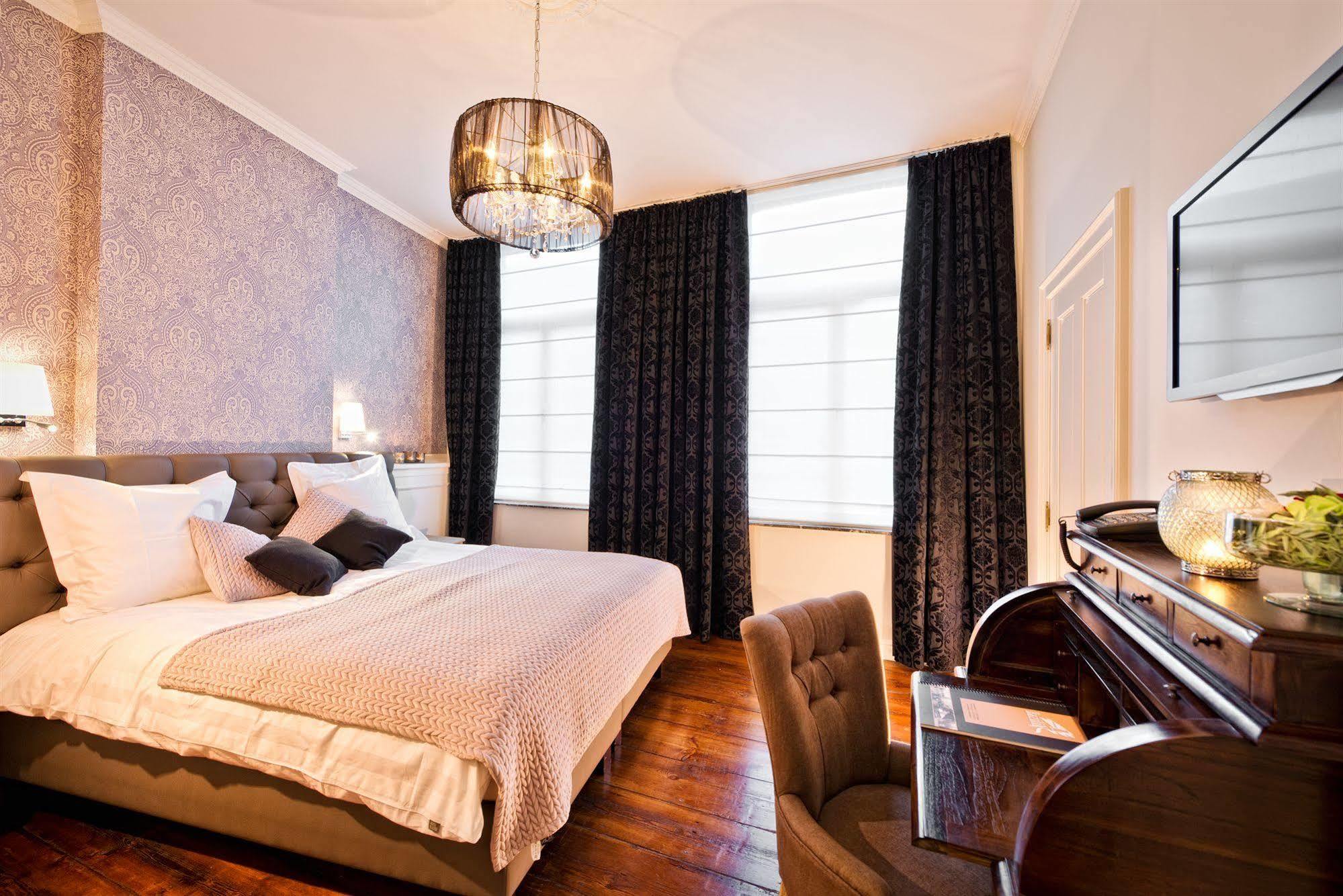 Boutique Caelus Vii 3* Tongeren